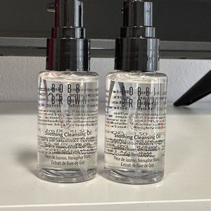 Bobbi Brown Soothing cleaning oil
Bundle of two
1 oz (each) X 2 bottles